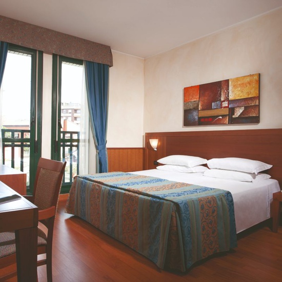 Uso diario Habitación Superior Hotel Raffaello Milán Uso diario Habitación Superior Hotel Raffaello Milán