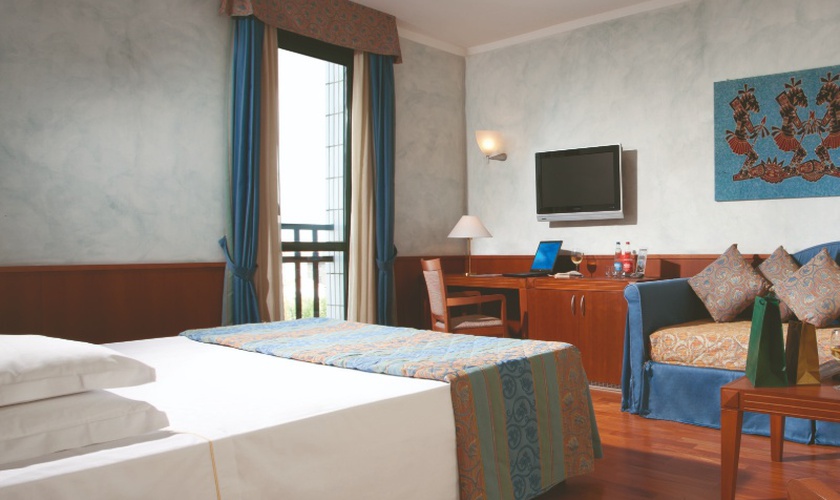 Habitación familiar Hotel Raffaello Milán Habitación familiar Hotel Raffaello Milán