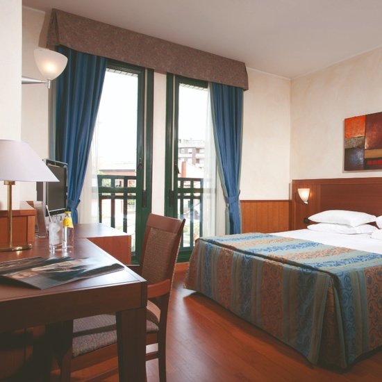 Habitación doble superior Hotel Raffaello Milán Habitación doble superior Hotel Raffaello Milán