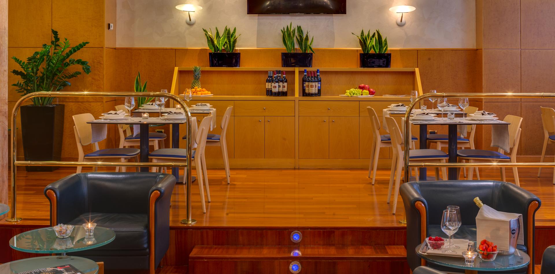 Disfruta nuestros servicios: solo en el Hotel Raffaello en Milán Hotel Raffaello Disfruta nuestros servicios: solo en el Hotel Raffaello en Milán Hotel Raffaello