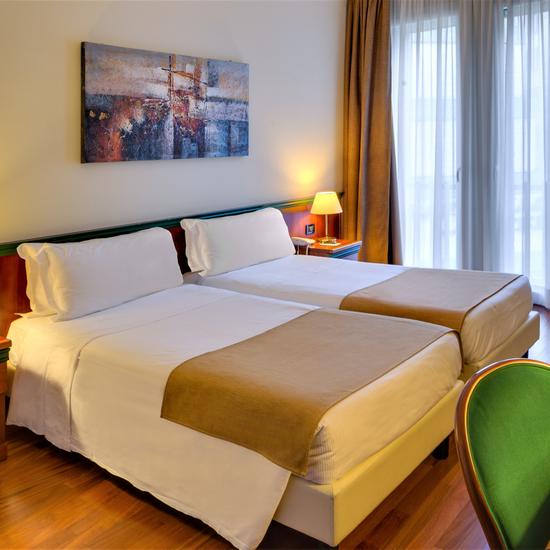 Habitación twin Hotel Raffaello Milán Habitación twin Hotel Raffaello Milán